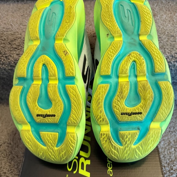 Men’s running shoes - Picture 6 of 6